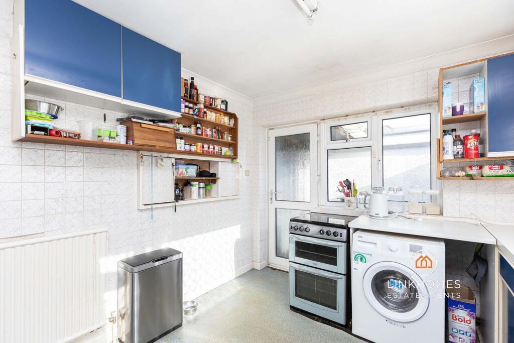 Additional image 13 of Greensleeves Avenue, Broadstone, BH18