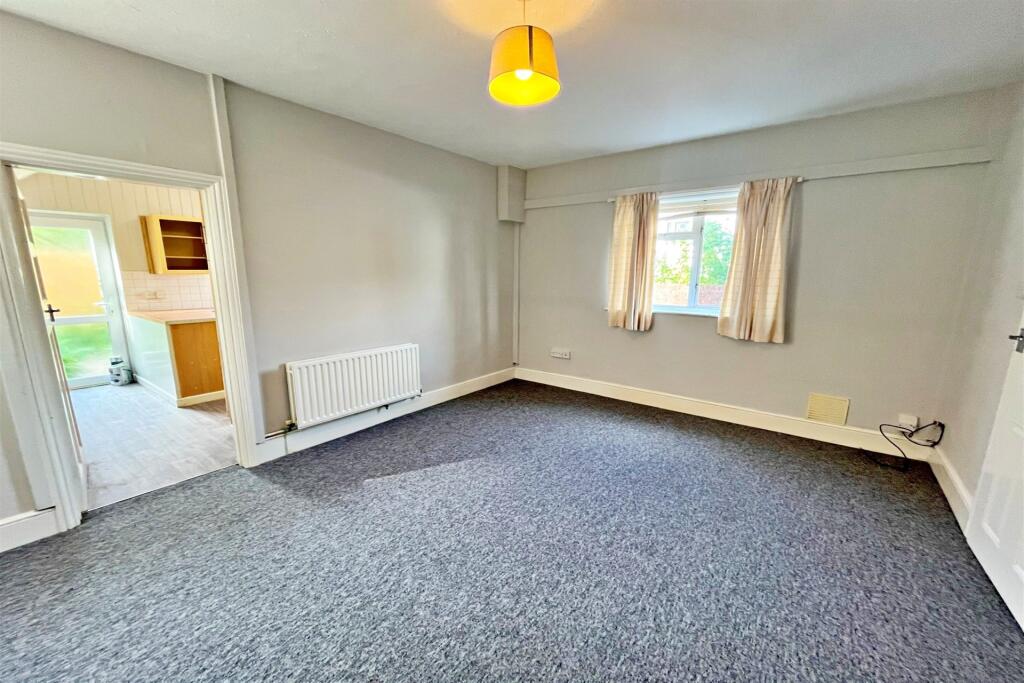 Additional image 4 of Ashley Cross