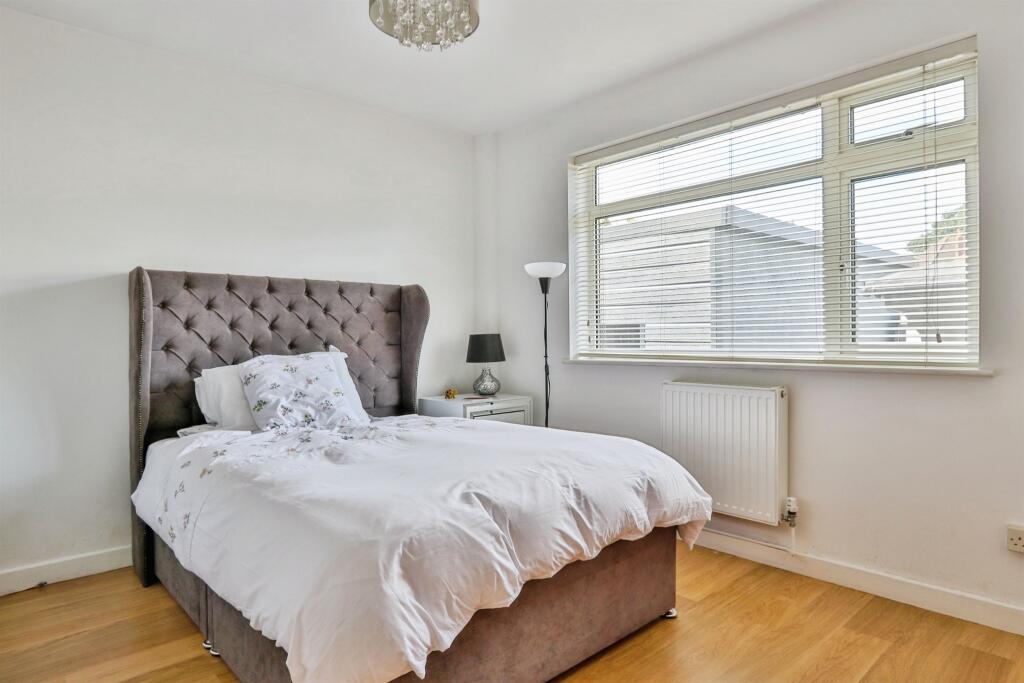 Additional image 13 of Evering Avenue, Poole