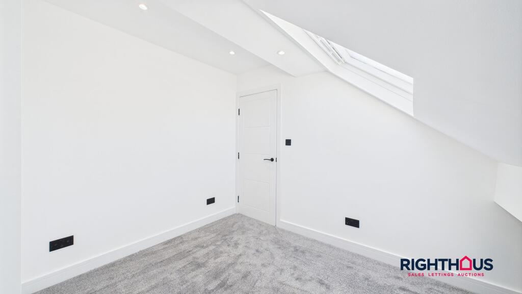 Additional image 8 of Halifax Road, Bradford, BD6