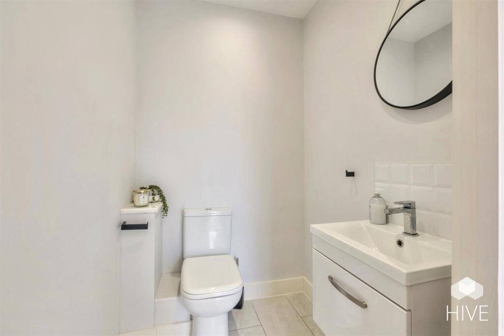 Additional image 7 of Catherine Close, Poole