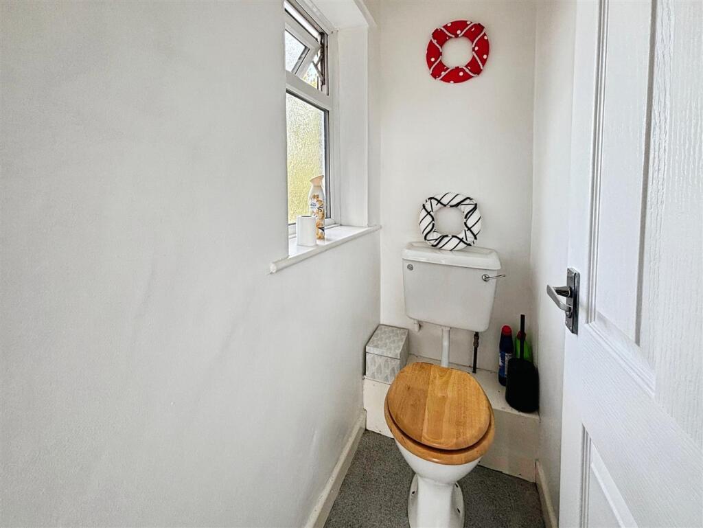 Additional image 16 of Southmere Oval, Bradford, BD7 4HS