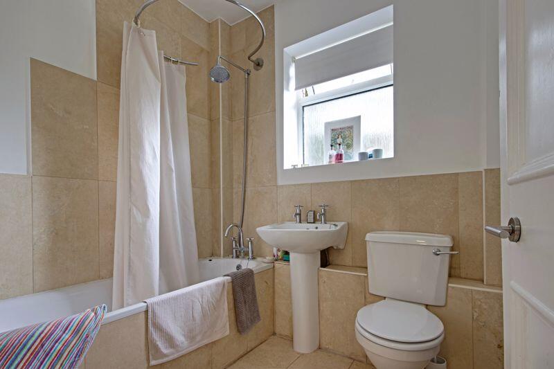 Additional image 23 of Character Garden Flat, Town Centre.