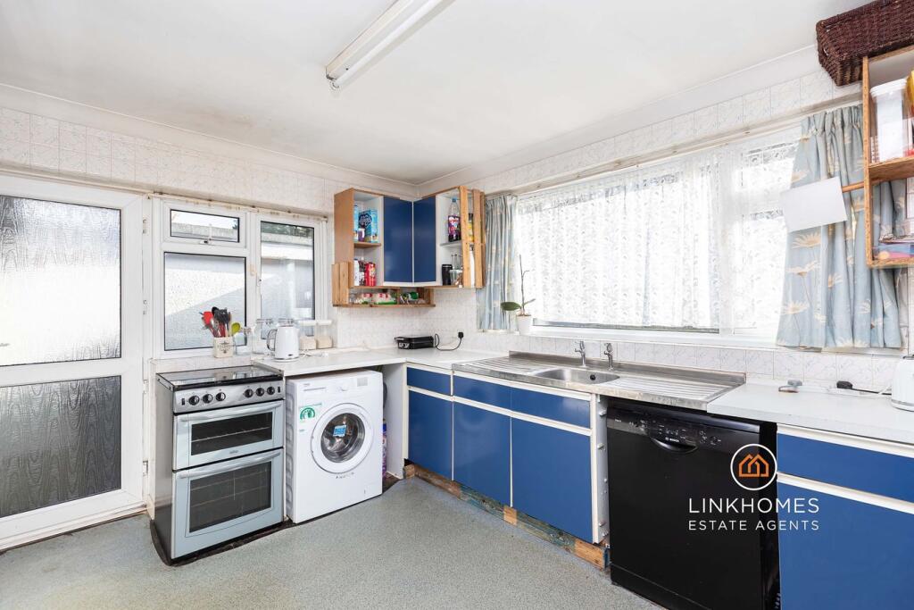 Additional image 6 of Greensleeves Avenue, Broadstone, BH18