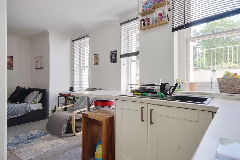 Additional image 24 of Nr Westbourne, Studio Flat, Swimming Pool.