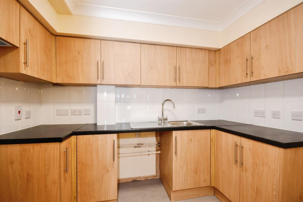 Additional image 8 of Wellington Court, 10-12 Poole Road, Westbourne, Bournemouth, BH2