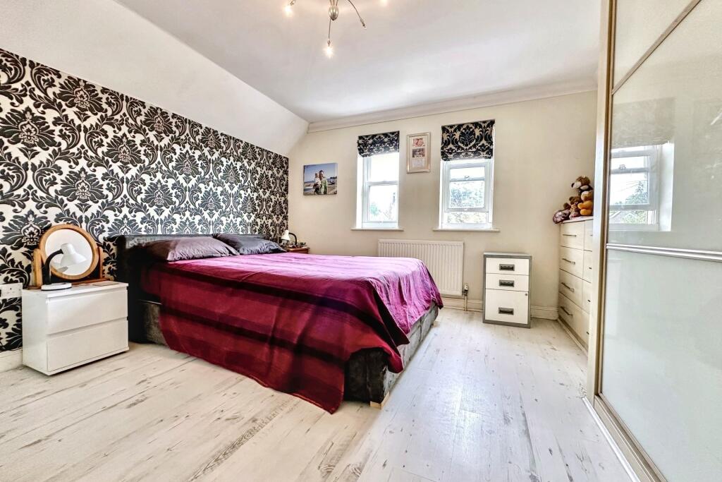 Additional image 4 of Ashley Cross