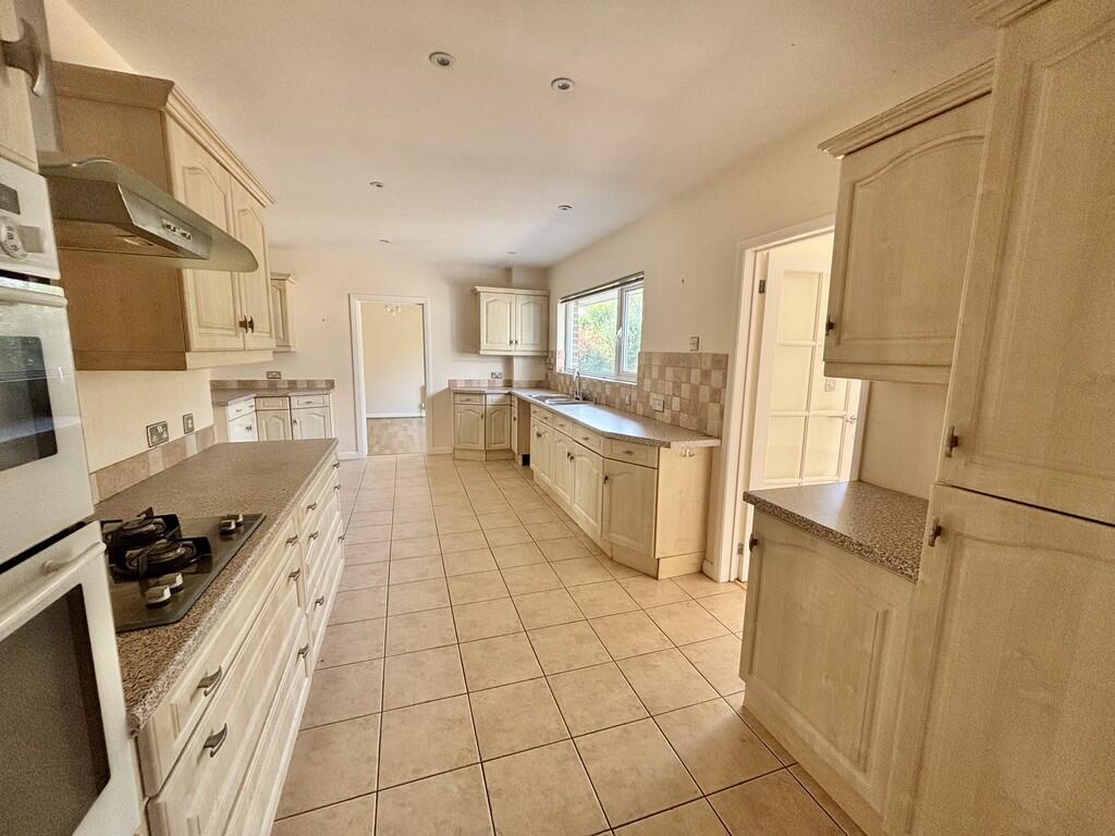 Additional image 9 of Merriefield Drive, Broadstone