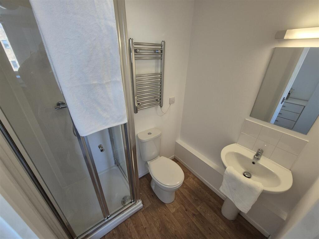 Additional image 4 of Available Now!