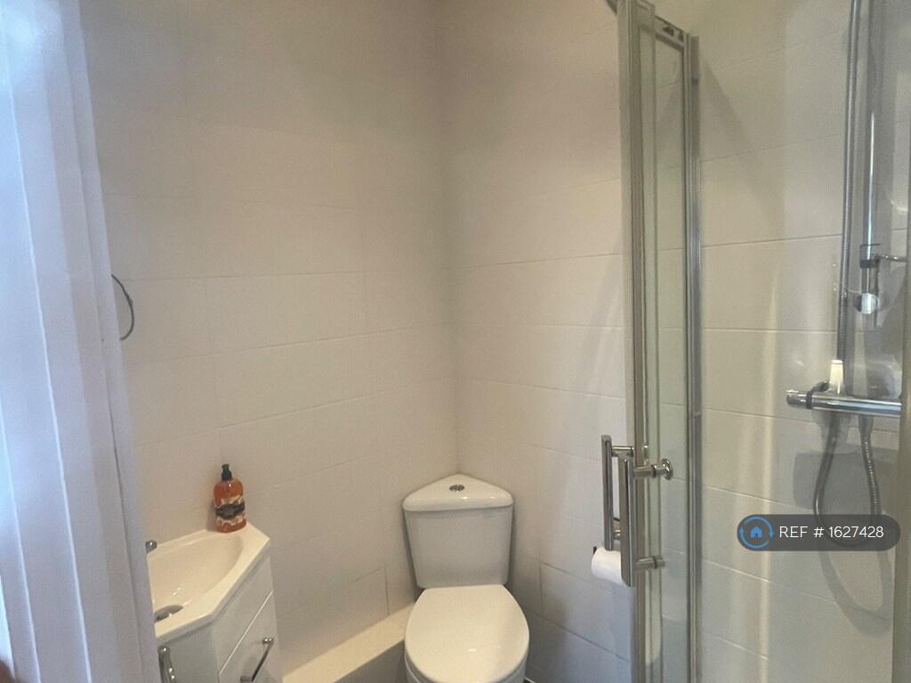Additional image 8 of Globe Lane, Poole, BH15