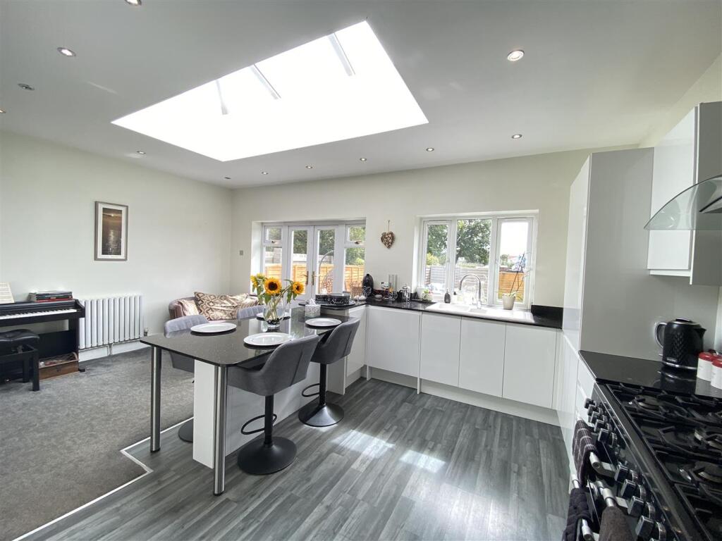 Additional image 13 of Hinchliffe Road, Poole