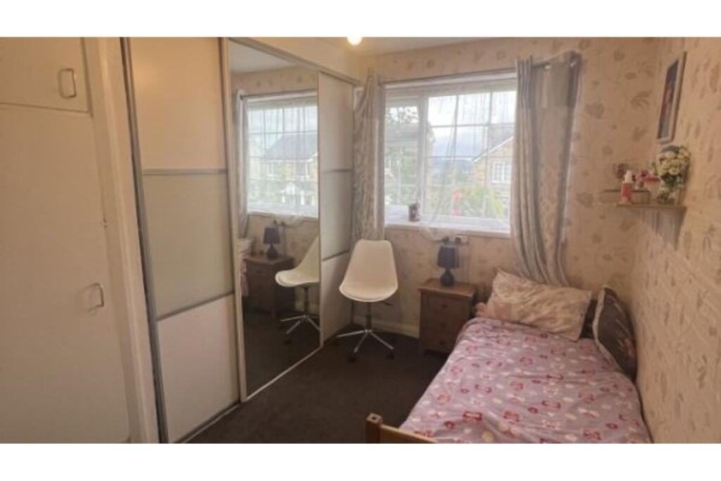 Additional image 8 of Aireville Crescent, Bradford, BD9