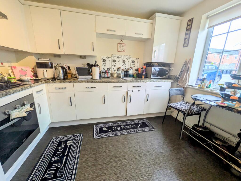 Additional image 3 of Plantation Drive, Bradford, BD9