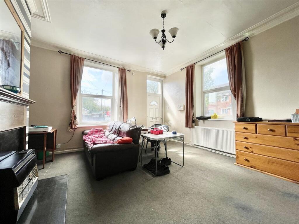 Additional image 2 of Vine Terrace West, Bradford