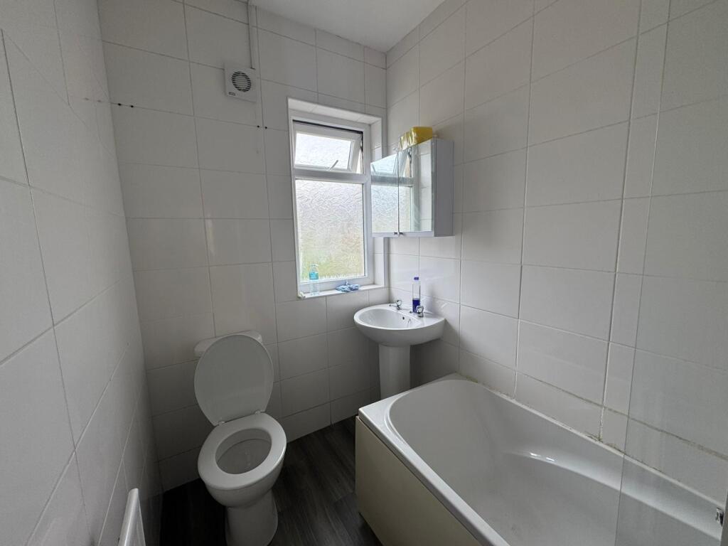 Additional image 6 of Carr Bottom Avenue, BRADFORD