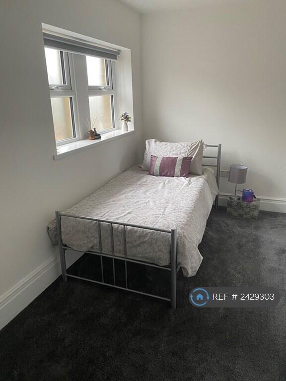 Additional image 7 of Park Drive, Bradford, BD9