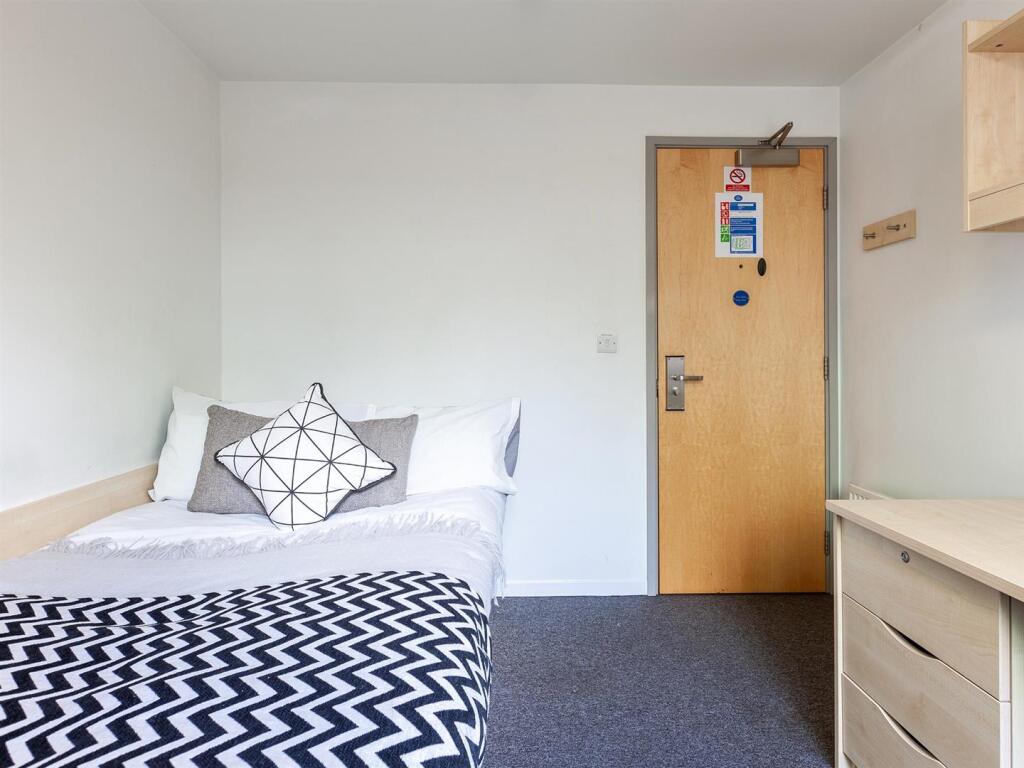Additional image 26 of Bradford |student | September | BD7
