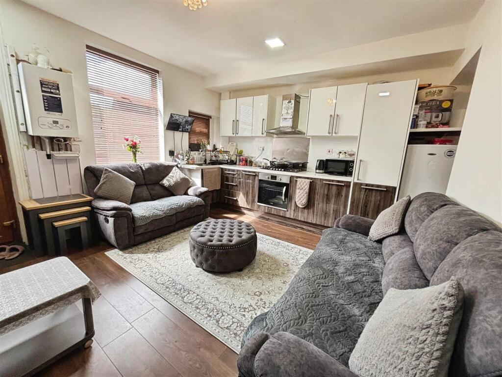 Additional image 20 of Parkside Road, Bradford, BD5 8PG