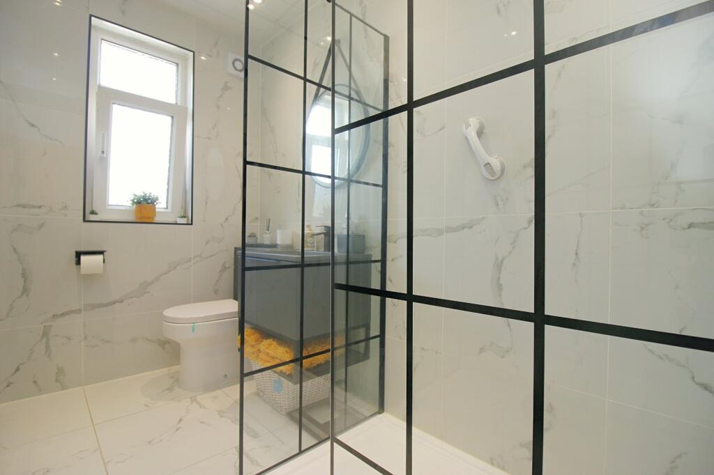 Additional image 8 of Lindley Drive, Bradford, BD7