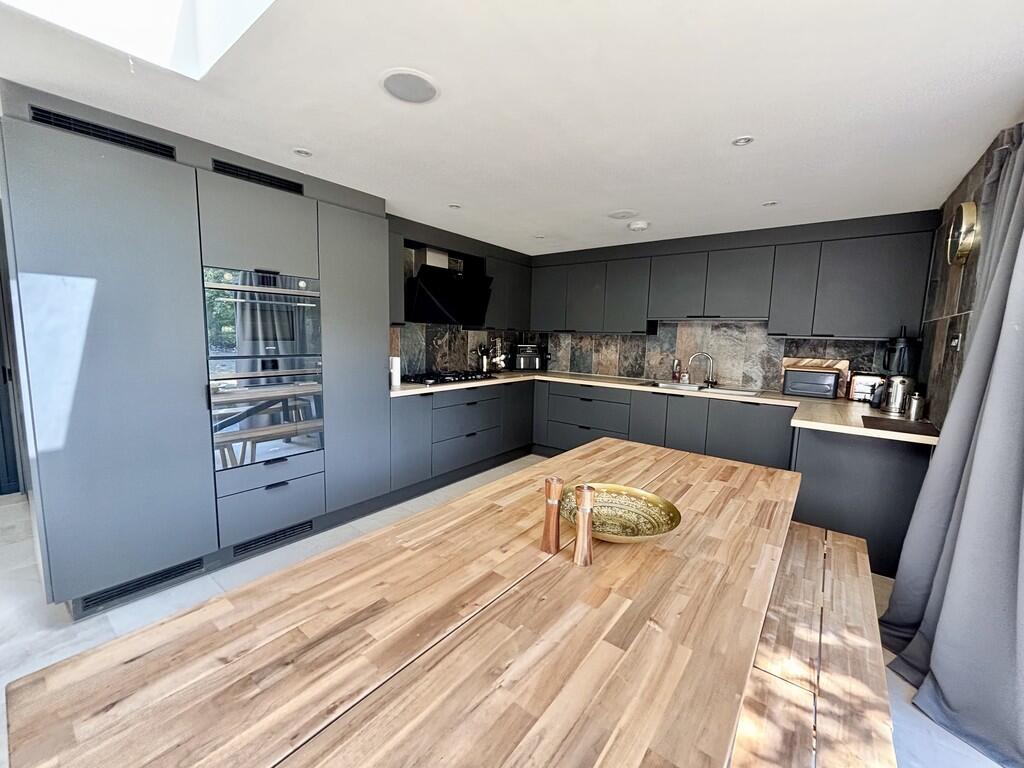 Additional image 8 of Cheam Road, Broadstone