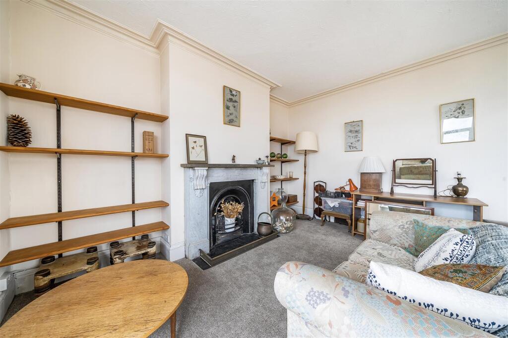 Additional image 5 of Flat 2, 2 Cluny Crescent, Swanage