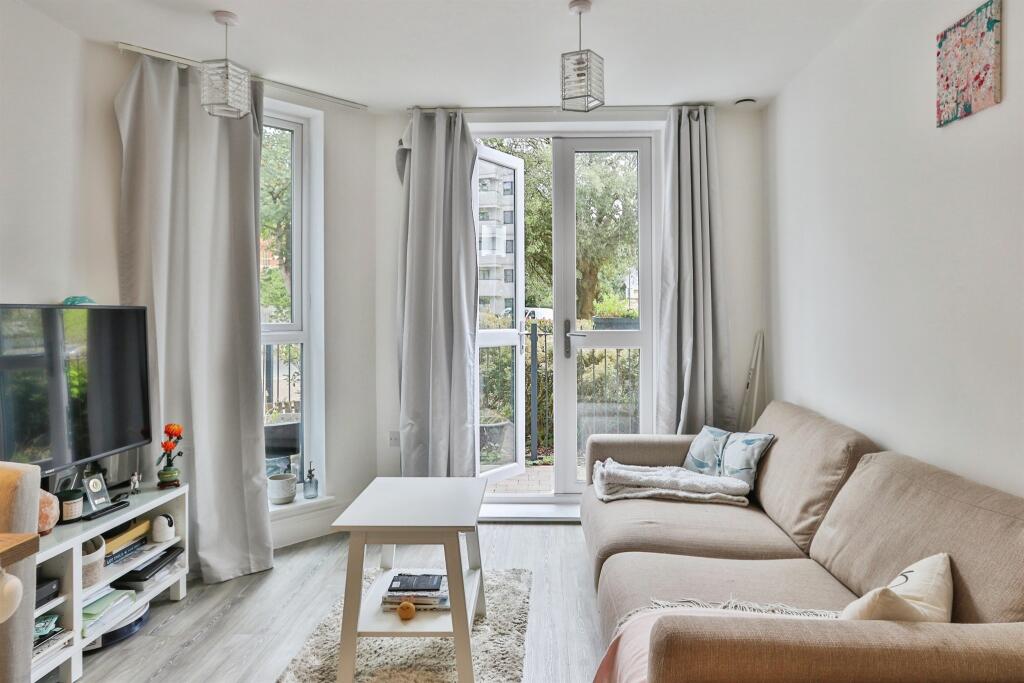 Additional image 2 of West Cliff Road, Bournemouth