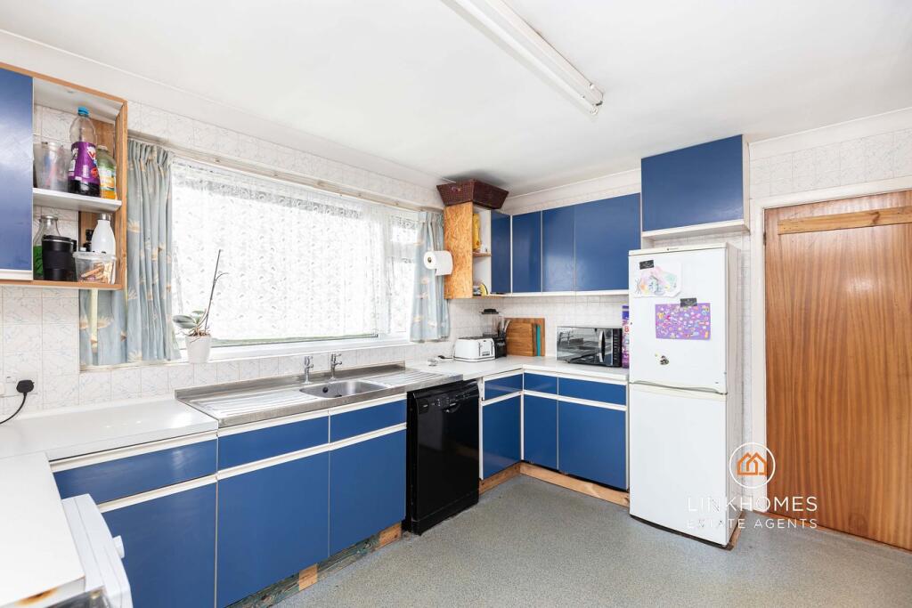 Additional image 22 of Greensleeves Avenue, Broadstone, BH18