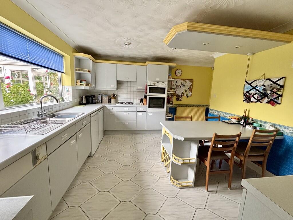 Additional image 9 of Westheath Road, Broadstone