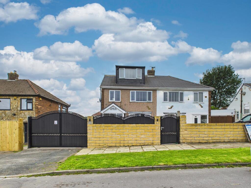 Property image for 16, Glendale Drive, Bradford, BD6 2LS