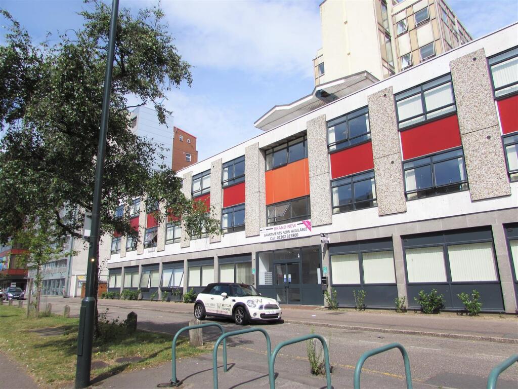 Additional image 6 of Bournemouth Studio With Parking