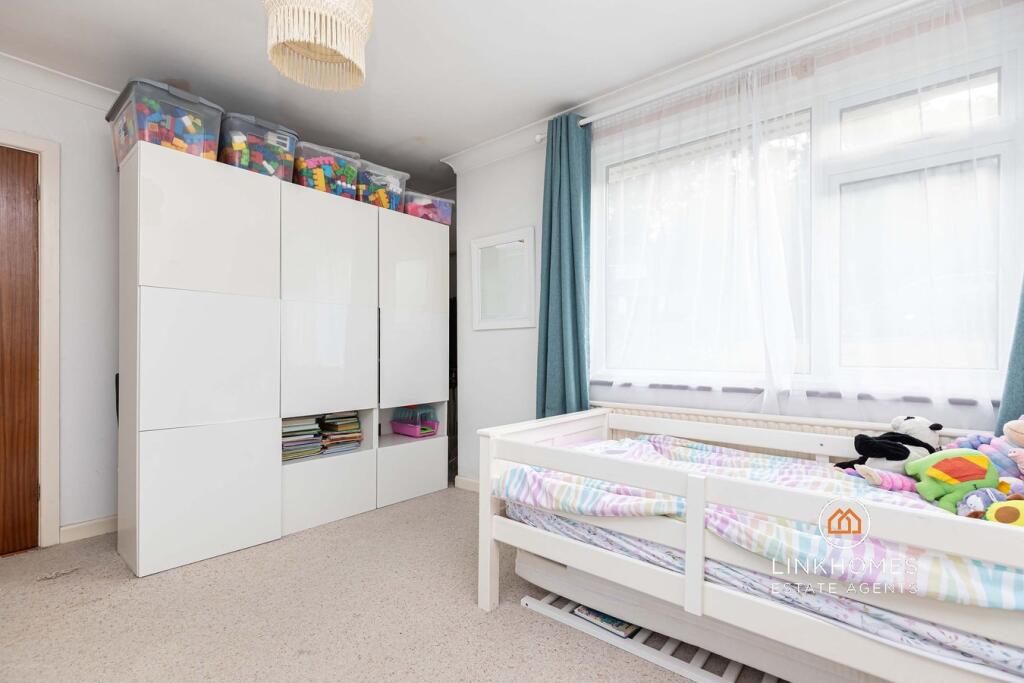 Additional image 10 of Greensleeves Avenue, Broadstone, BH18