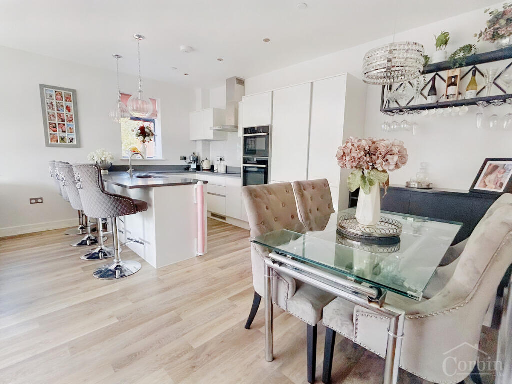 Additional image 9 of The Avenue, Poole, BH13 6