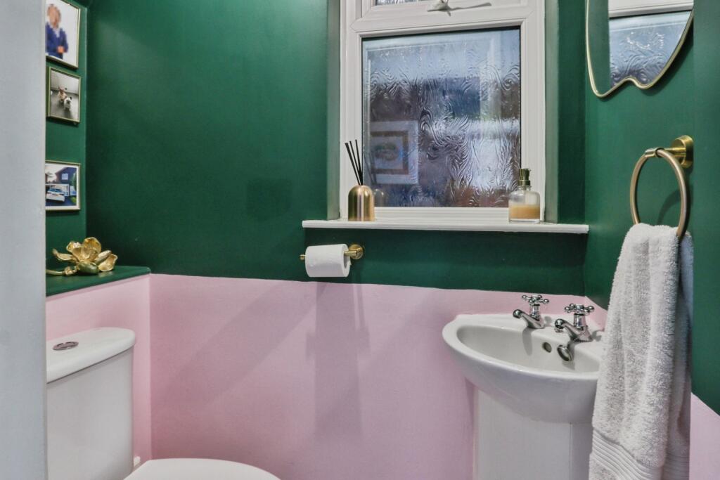 Additional image 11 of Heads Farm Close, REDHILL, Bournemouth, Dorset, BH10