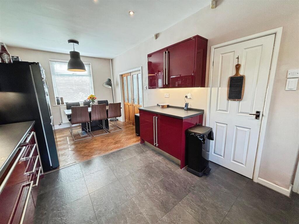 Additional image 22 of Southmere Oval, Bradford, BD7 4HS