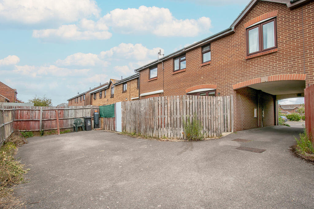 Additional image 13 of Labrador Drive, Poole