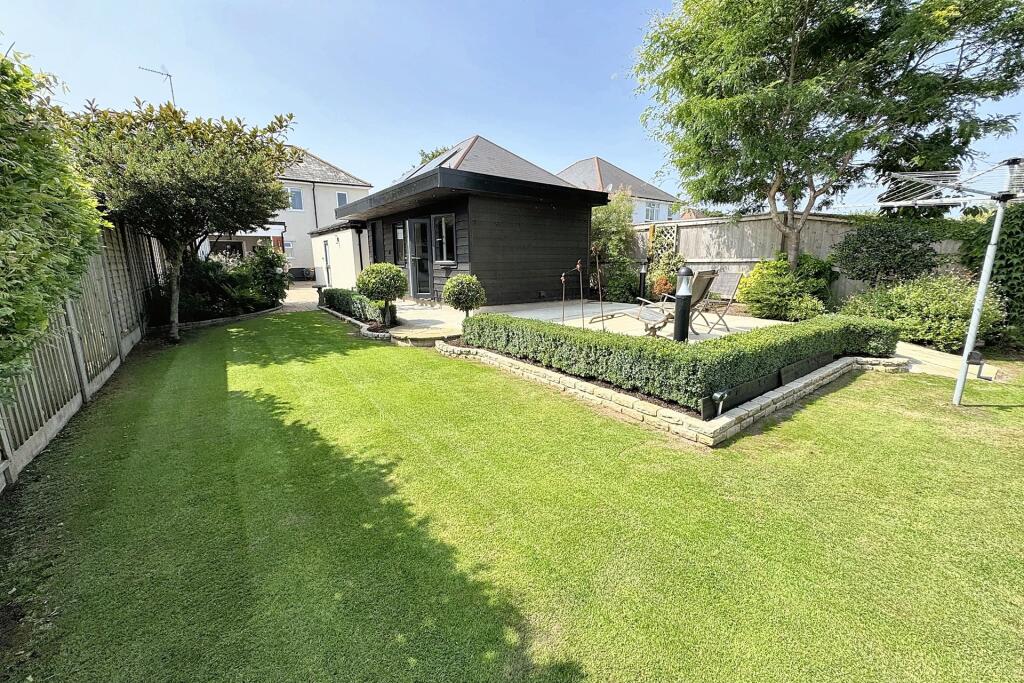 Additional image 19 of Bearwood