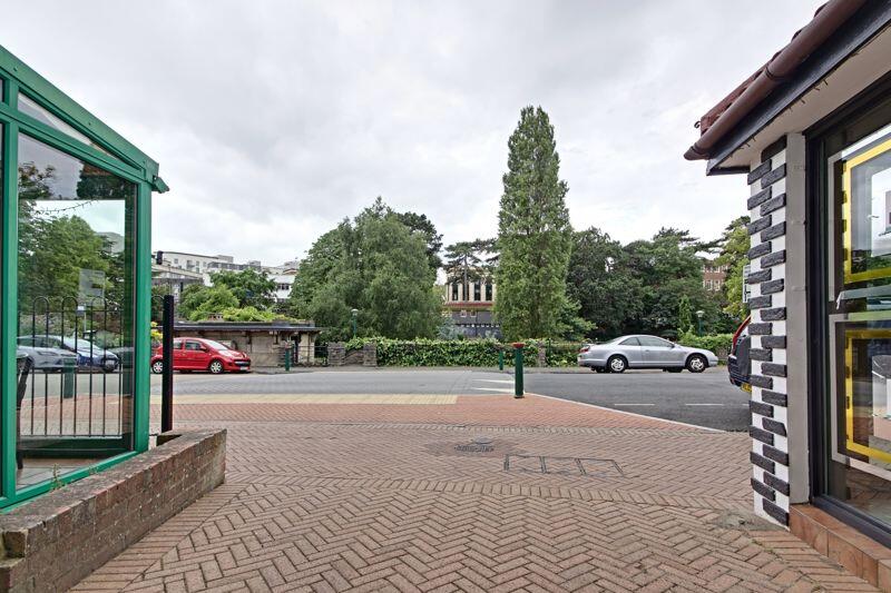 Additional image 5 of Character Garden Flat, Town Centre.
