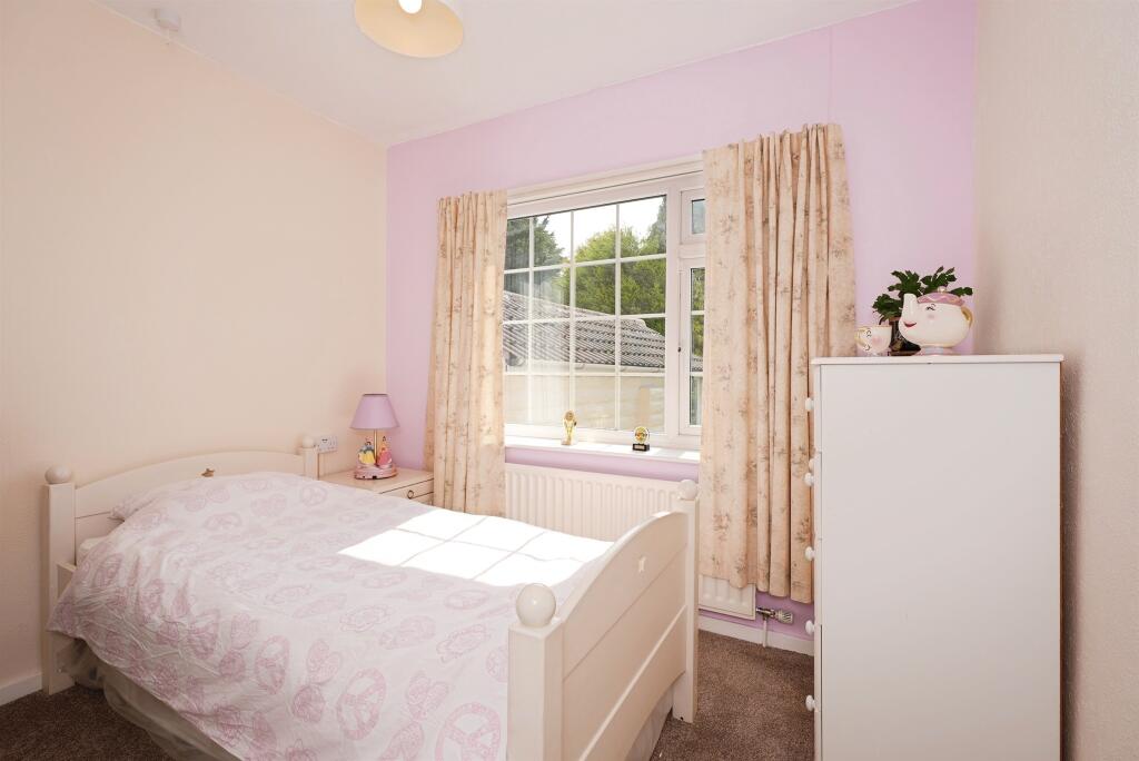 Additional image 10 of Fairway, Bradford