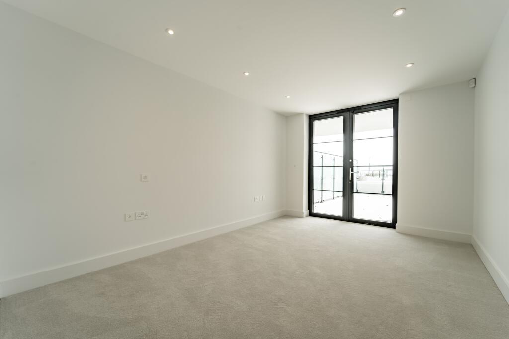 Additional image 11 of East Overcliff  Drive , Bournemouth, Dorset