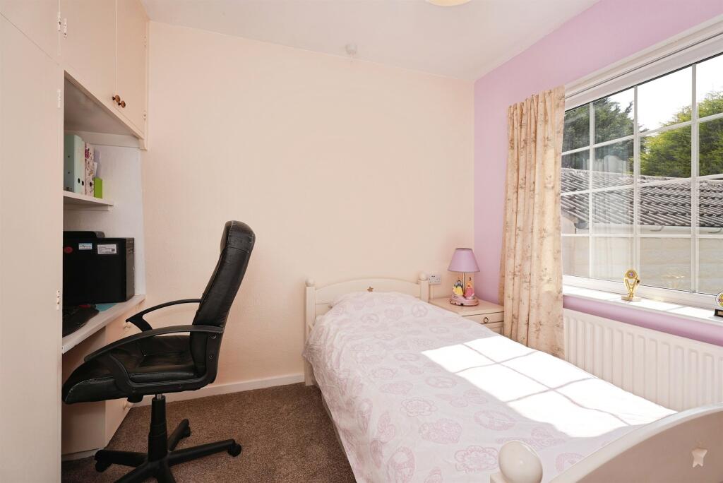 Additional image 11 of Fairway, Bradford