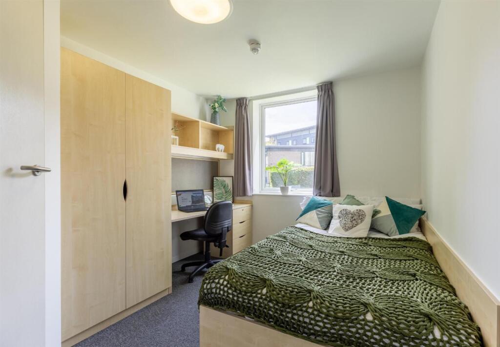 Additional image 6 of Bradford |student | September | BD7