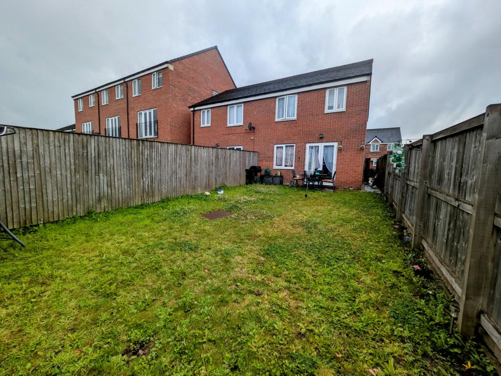 Additional image 10 of Plantation Drive, Bradford, BD9