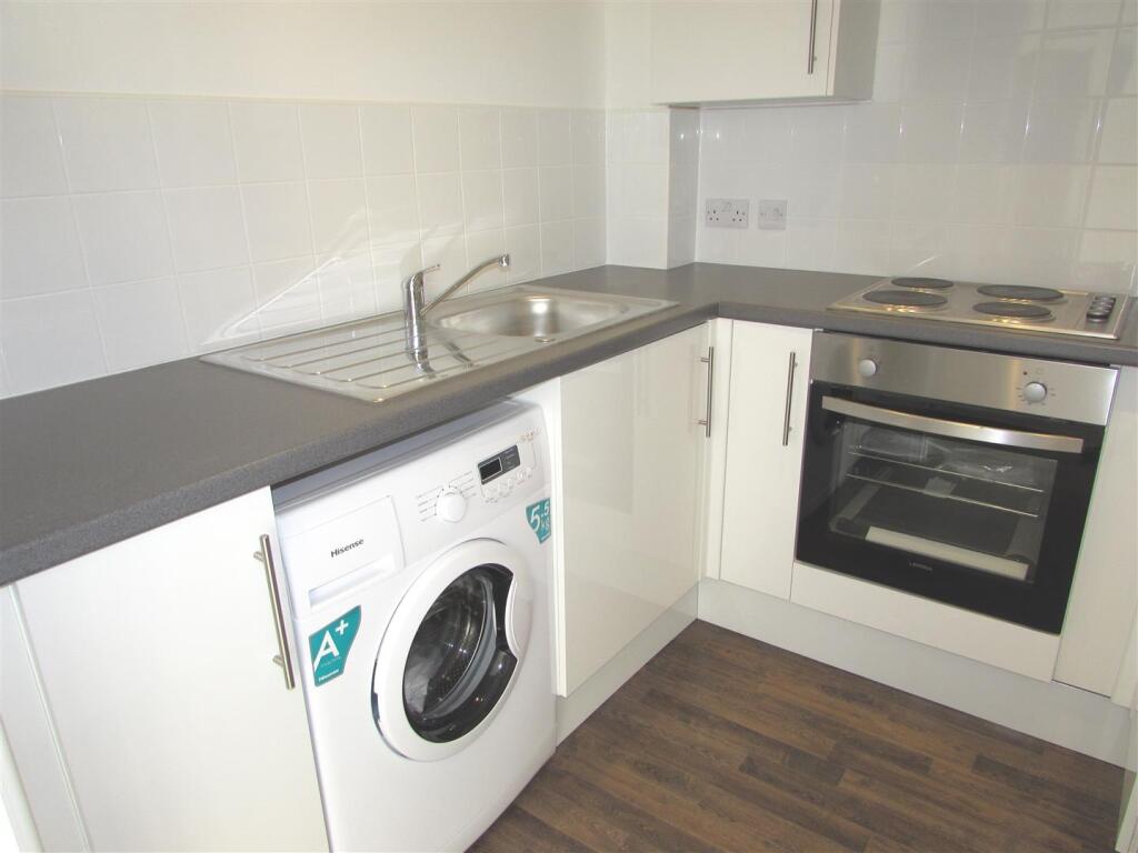 Additional image 8 of Bournemouth Studio With Parking