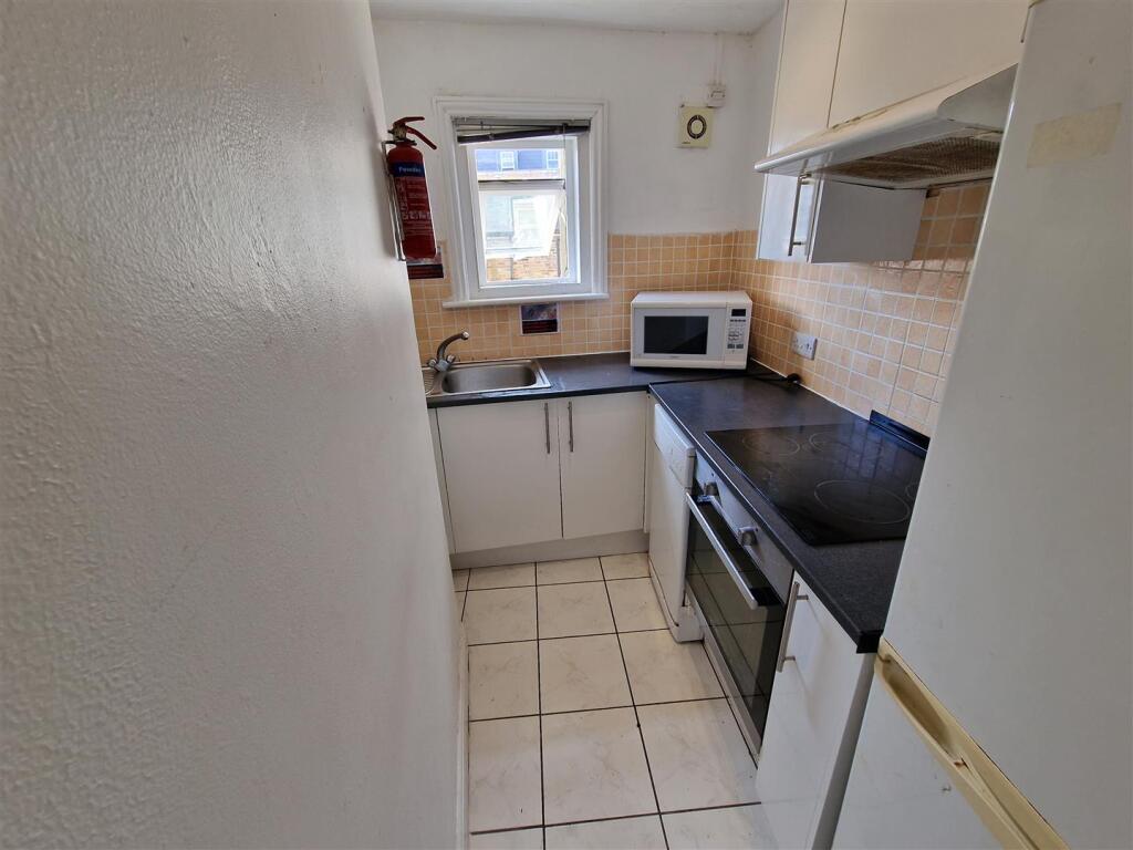 Additional image 4 of Gables, Bournemouth, BH1