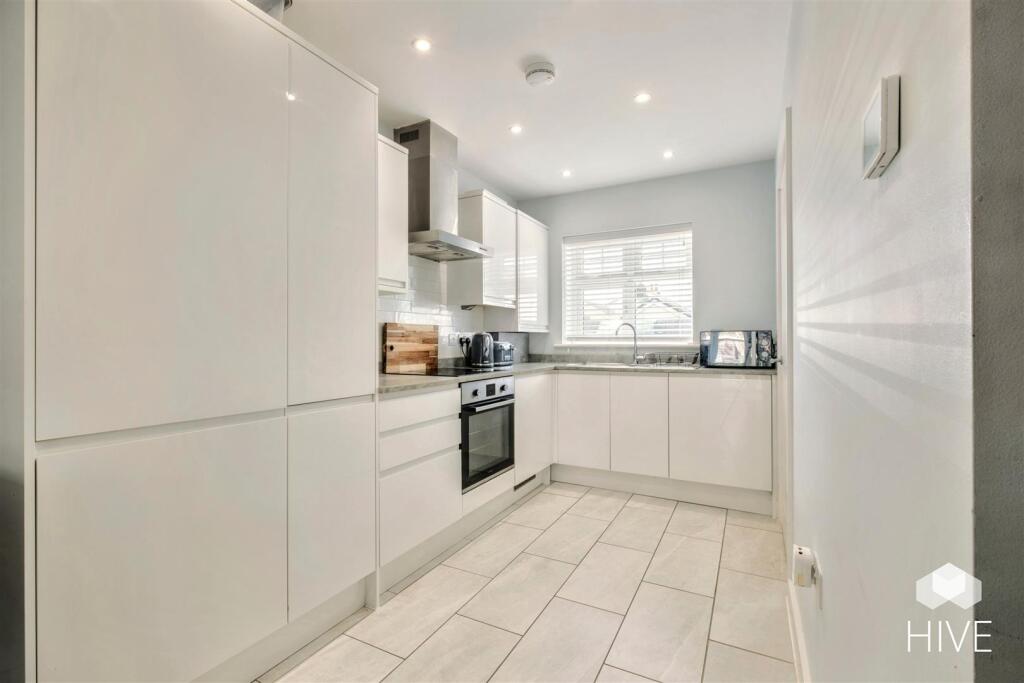 Additional image 19 of Catherine Close, Poole