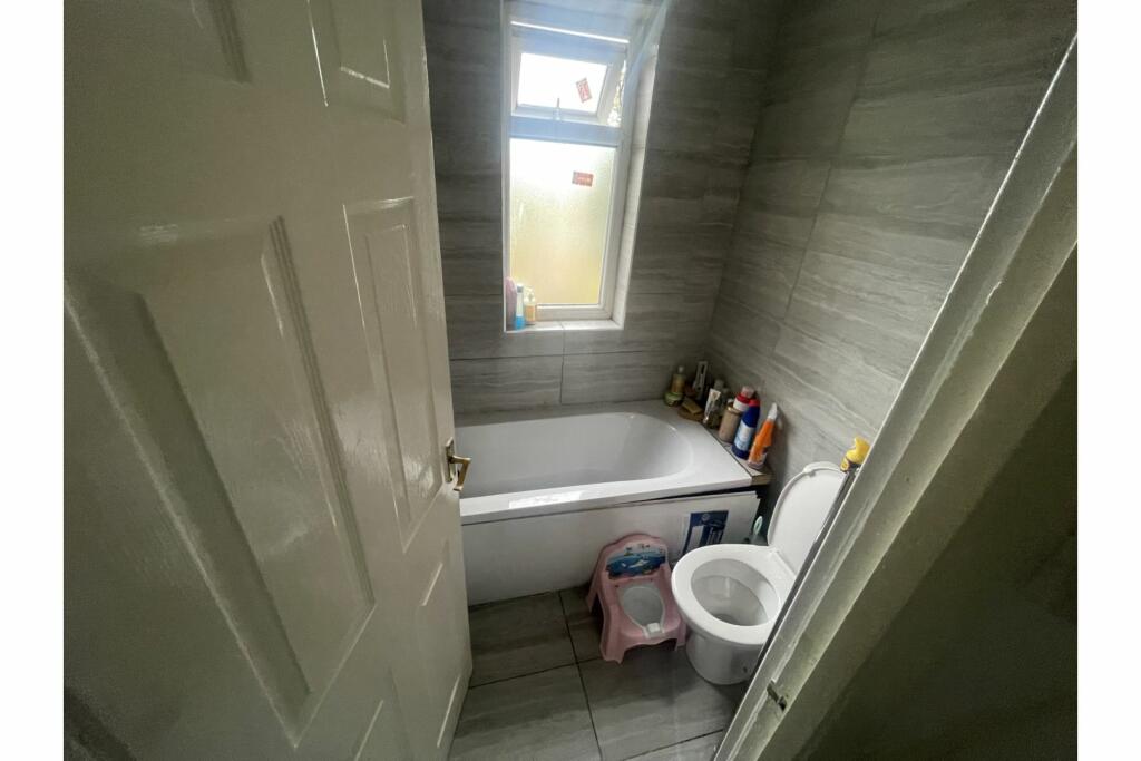 Additional image 11 of Federation Street, Bradford, BD5