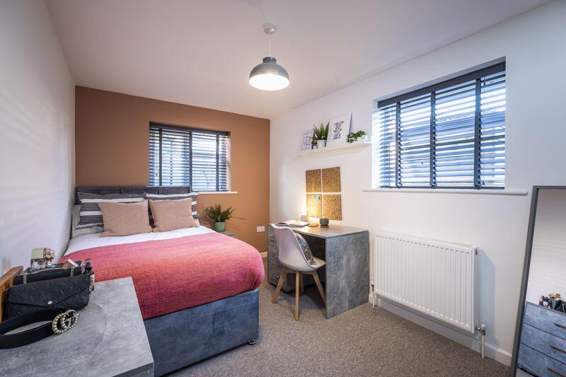 Additional image 10 of Beautiful Large Double Ensuite Room In Branksome - 141 Alder Road, Poole