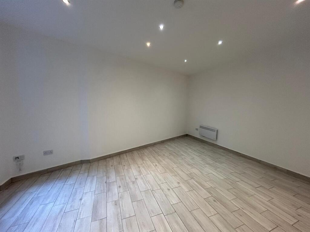 Additional image 4 of Adelaide Lane, Bournemouth