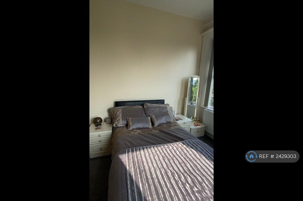 Additional image 14 of Park Drive, Bradford, BD9
