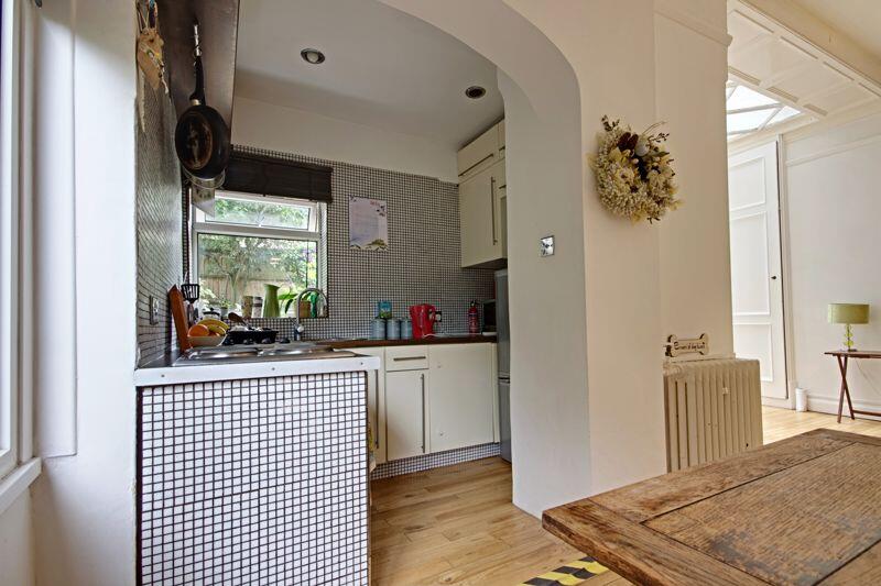 Additional image 12 of Character Garden Flat, Town Centre.